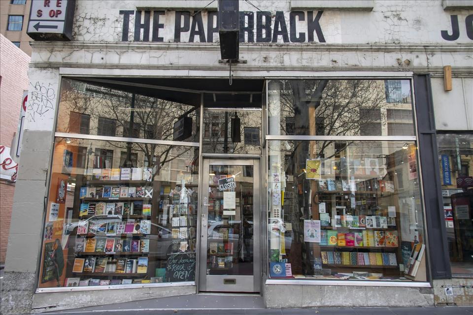 MENAFN's tweet photo. Over Half Of Australia's Bookshops Closed Within A Decade. Should The Government Help? #Half #Australia's #Bookshops #Closed #Within #Decade. #Government #Help? #School #University #Collage #Teach #Studentgggg https://t.co/efCQto7ldo https://t.co/2sQtvs3JpH