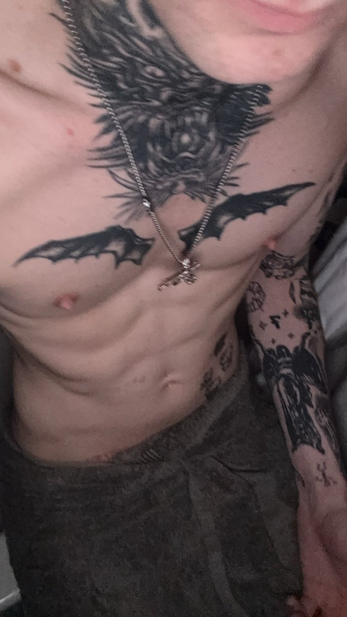 kingdrackk's tweet photo. how do i blow up on here guys https://t.co/TxTQIGhIj6