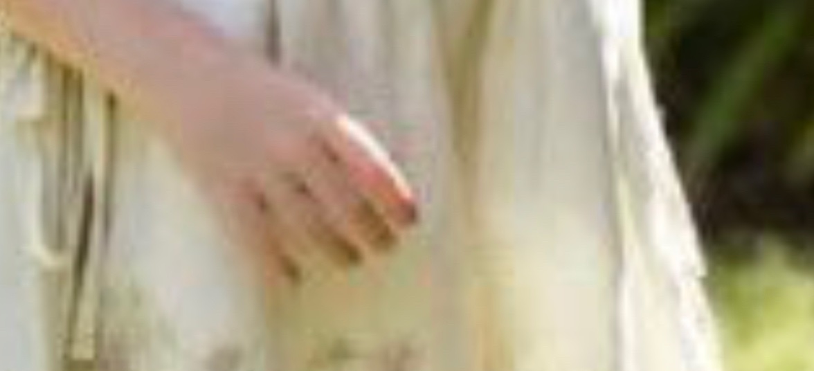 mistbwalk's tweet photo. @ViQueenie Looks like some serious blow flow issues to the fingers …. Or the nails are painted a “dirt” color https://t.co/1DlkFPjTfQ