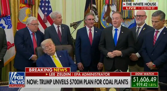 BillMiller360's tweet photo. @GlennReib Excellent point. Look at "sharp as a tack" donald trump in the middle of one of his "press conferences" in the White House. He's only sleeping on international television. No biggie. https://t.co/jjn7vI1l4o