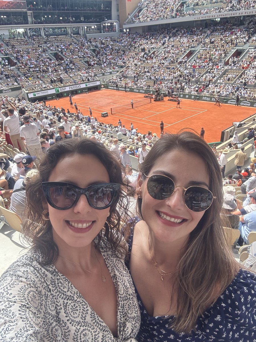 CounselGL's tweet photo. Exactly 2 years ago we were there for the males semi finals and the women finals. For the ones that don’t know, @SecretttBee is a tennis teacher (the best one btw). I must say I would’ve enjoyed more if Bec was there back then 😂

#RolandGarros     
#beckysangels #BeckyArmstrong https://t.co/SPJnETLr3y
