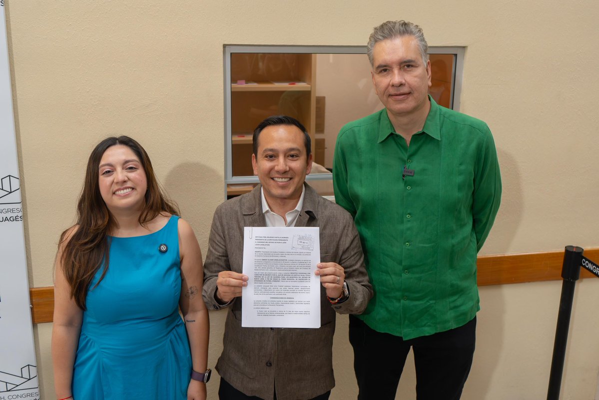 reportecoco's tweet photo. Regidor @mtygob Gibran Ornelas presentó una iniciativa ante @CongresoNL para crear mecanismos de protección y atención para los presentes en eventos deportivos como el Mundial 2026 y donde estuvo acompañado por el senador @FdzWaldo @PartidoMorenaMx @MorenaNuevoLeon https://t.co/UGF5iUnx3z