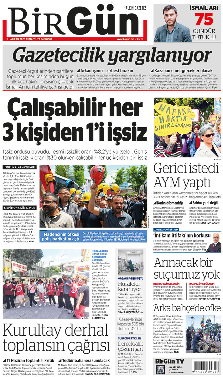 BirGun_Gazetesi's tweet photo. Çalışabilir her 3 kişiden 1’i işsiz

İşsiz ordusu büyüdü, resmi işsizlik oranı %8,2’ye yükseldi. Geniş tanımlı işsizlik oranı %30 olurken çalışabilir her üç kişiden biri işsiz

https://t.co/3WhxHRmOAT

Bugünün BirGün'ü