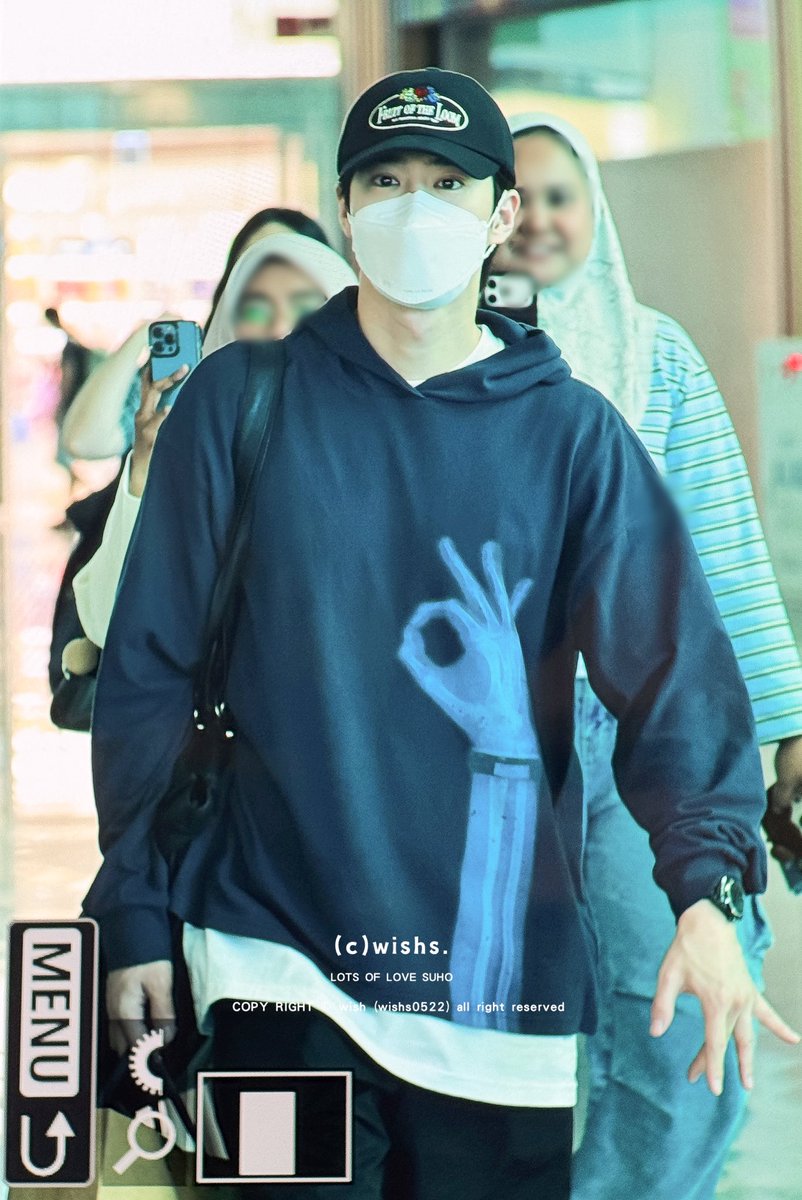 wishs0522's tweet photo. 260605 ICN

#수호 #SUHO #준면 #김준면 #金俊勉 #スホ #EXO
@weareoneEXO https://t.co/11EsYjDDuG