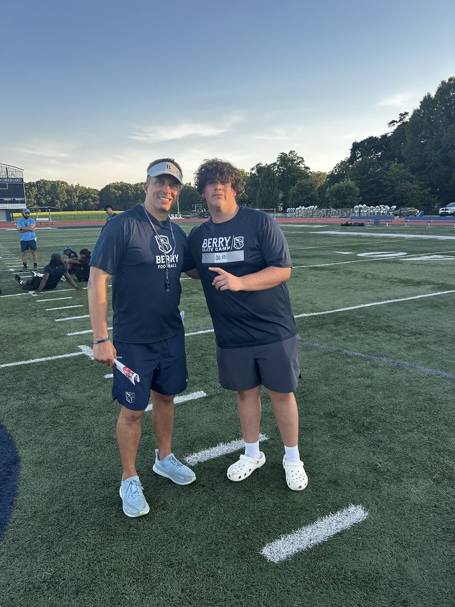 Juice_Box2179's tweet photo. Thank you @BerryFootball and @BigRed_Football. It was great working with your staff today!
@CoachJohnSikora @TerryUrsin @DanSwanstrom  @BCCoachK @CoachJohnson50 @CoachFaulkner07 @NGHSFootball @RecruitGeorgia https://t.co/rCtkfQ195x