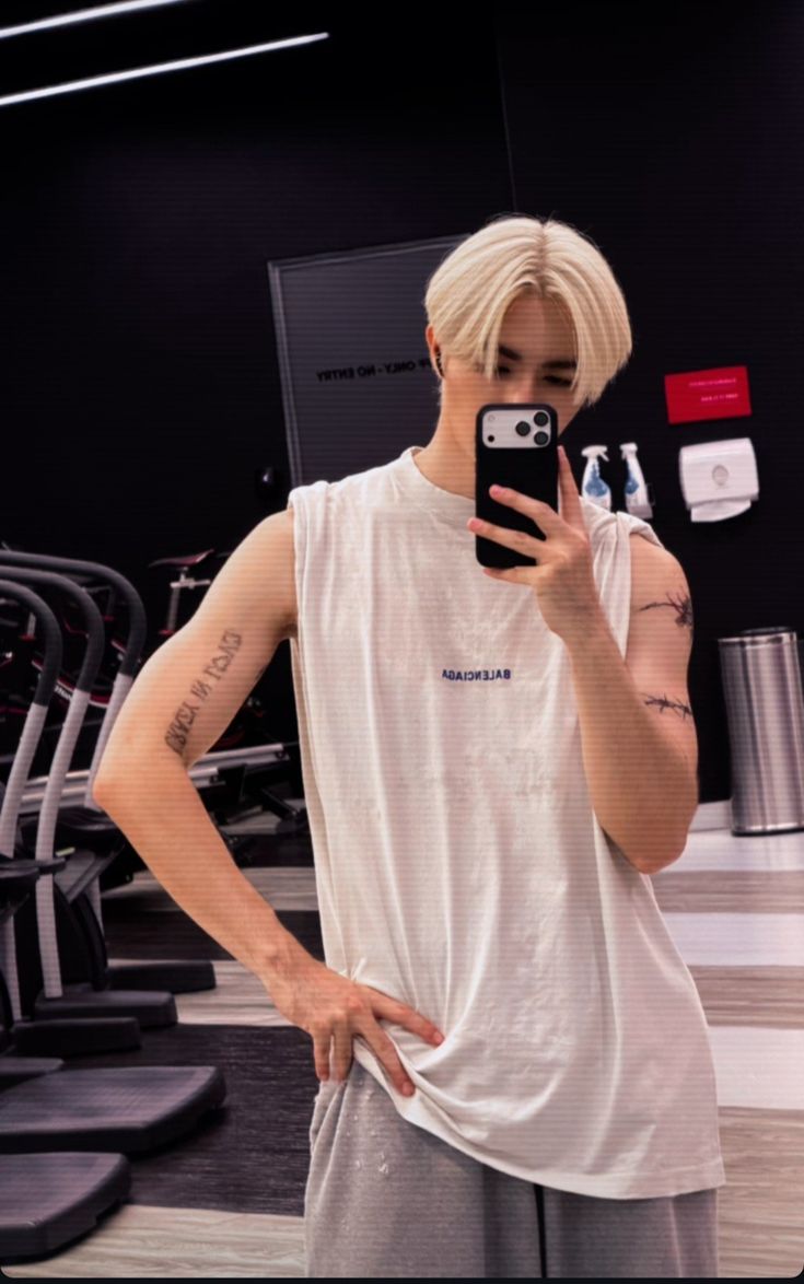 ᡣ𐭩นุฮ้าทॱଳ͘ tweet media
