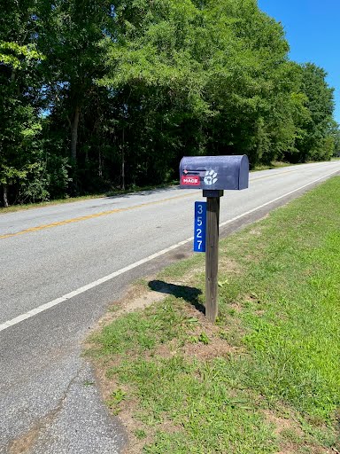 NancyMace's tweet photo. Seeing these bumper stickers all over South Carolina genuinely moves me. You didn't have to do that. But you did. That's our movement. From the bottom of my heart - thank you. Let's do this -- June 9th! 🇺🇸 https://t.co/rlijAYxfy1