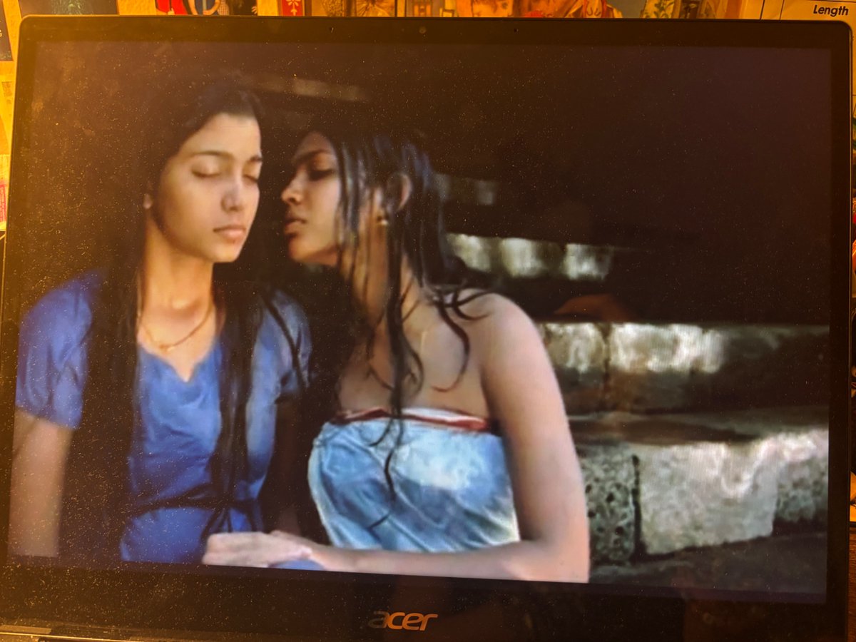 lez4laufey's tweet photo. all life is abt is desi yuri https://t.co/1GIhAZ3CWp