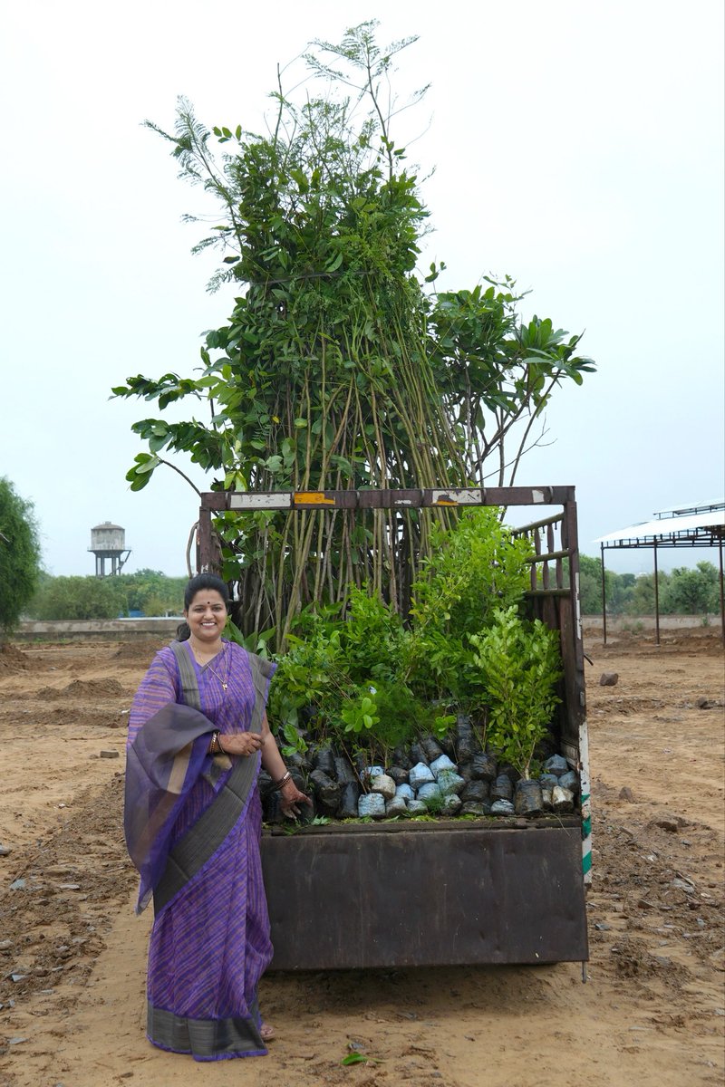 NeeruYadavJJN's tweet photo. पर्यावरण की रक्षा अब सिर्फ एक अभियान नहीं, हम सभी की नैतिक जिम्मेदारी है। 🌱

आइए संकल्प लें कि अधिक से अधिक पेड़ लगाएंगे, उनकी देखभाल करेंगे और आने वाली पीढ़ियों के लिए एक स्वच्छ, सुरक्षित और हराभरा भविष्य छोड़ेंगे। 🌍💚
#WorldEnvironmentDay #SaveEnvironment #MeraPedMeraDost https://t.co/QXwfnJYk5F