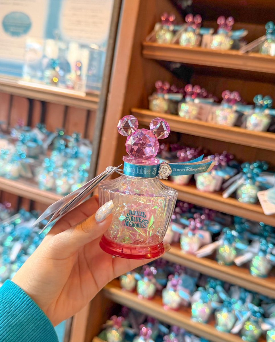 ディズニーシーの25周年限定ジュビリーブルーメモリーズに、7月1日から
