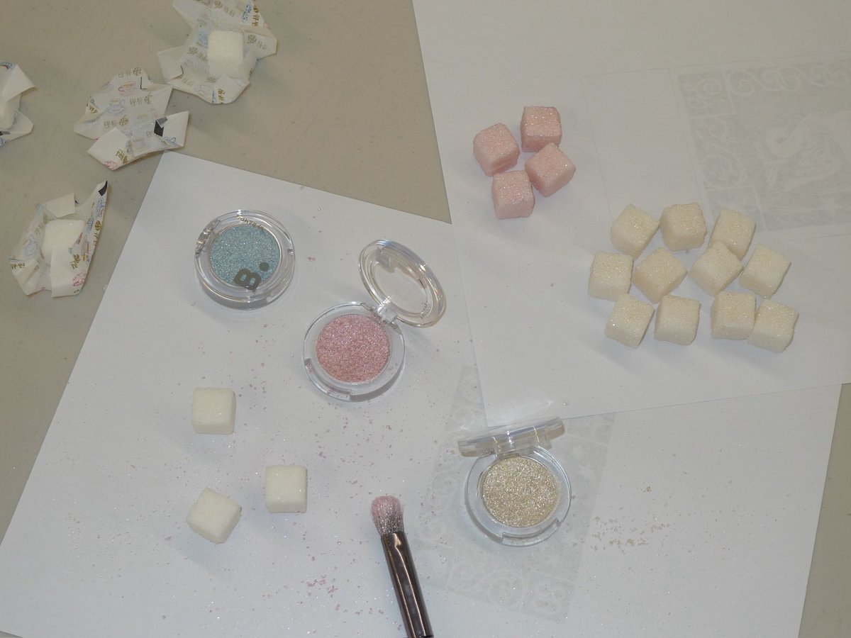 SUGAR CUBE BAG OPENのコンテンツを制作しながら…😽🤍 本日20時に正式