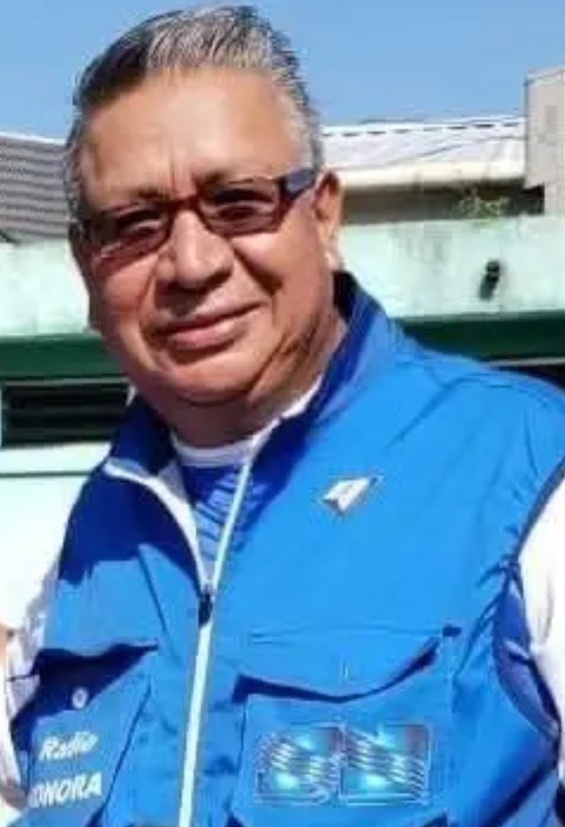 GustavoSantiz28's tweet photo. Si usted pensaba que este hijo de la gran puta era un buen periodista...
Entonces el hijo de la gran puta es usted. https://t.co/NXV5DOGARk
