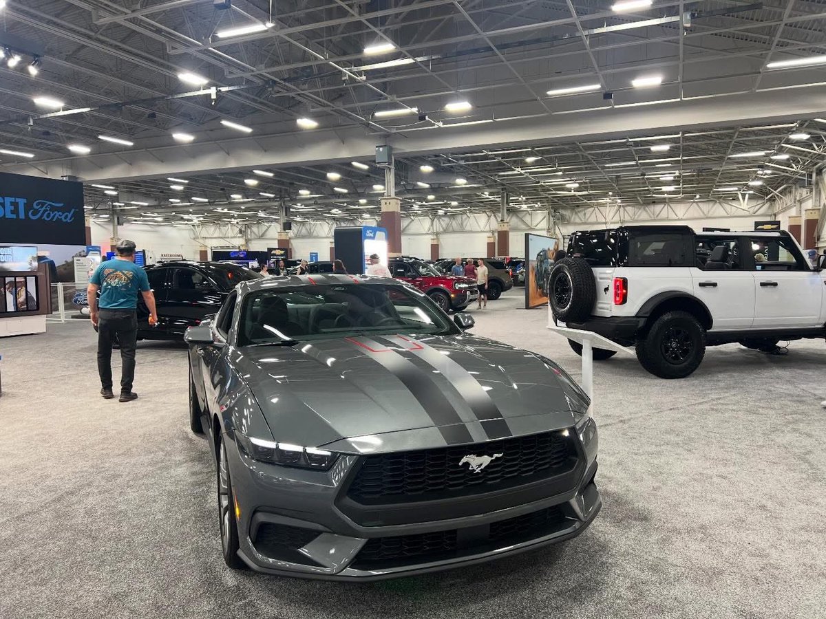 AngelitoForWI's tweet photo. I really enjoyed attending the 2026 Milwaukee Auto Show hosted right here in West Allis! It was especially cool to see the American made, union built electric vehicles! https://t.co/OmiTlOmx6j
