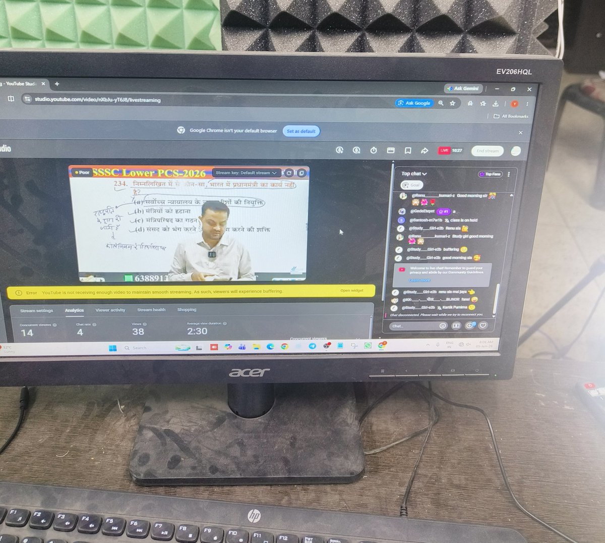 mukeshdeshka's tweet photo. आज सुबह 7.30 बजे से क्लास लेना था।

हमारा सेंटर Prayagraj में है जहां से Live Class चलती है।

सुबह 7.30 बजे क्लास Live हुआ लेकिन 10 मिनट बाद ही Network issue हो गया।

JIO का Internet Connection सबसे घटिया है।

पिछले 45 मिनट से बच्चों के साथ साथ हमारा भी समय खराब हो रहा है।

@JioCare