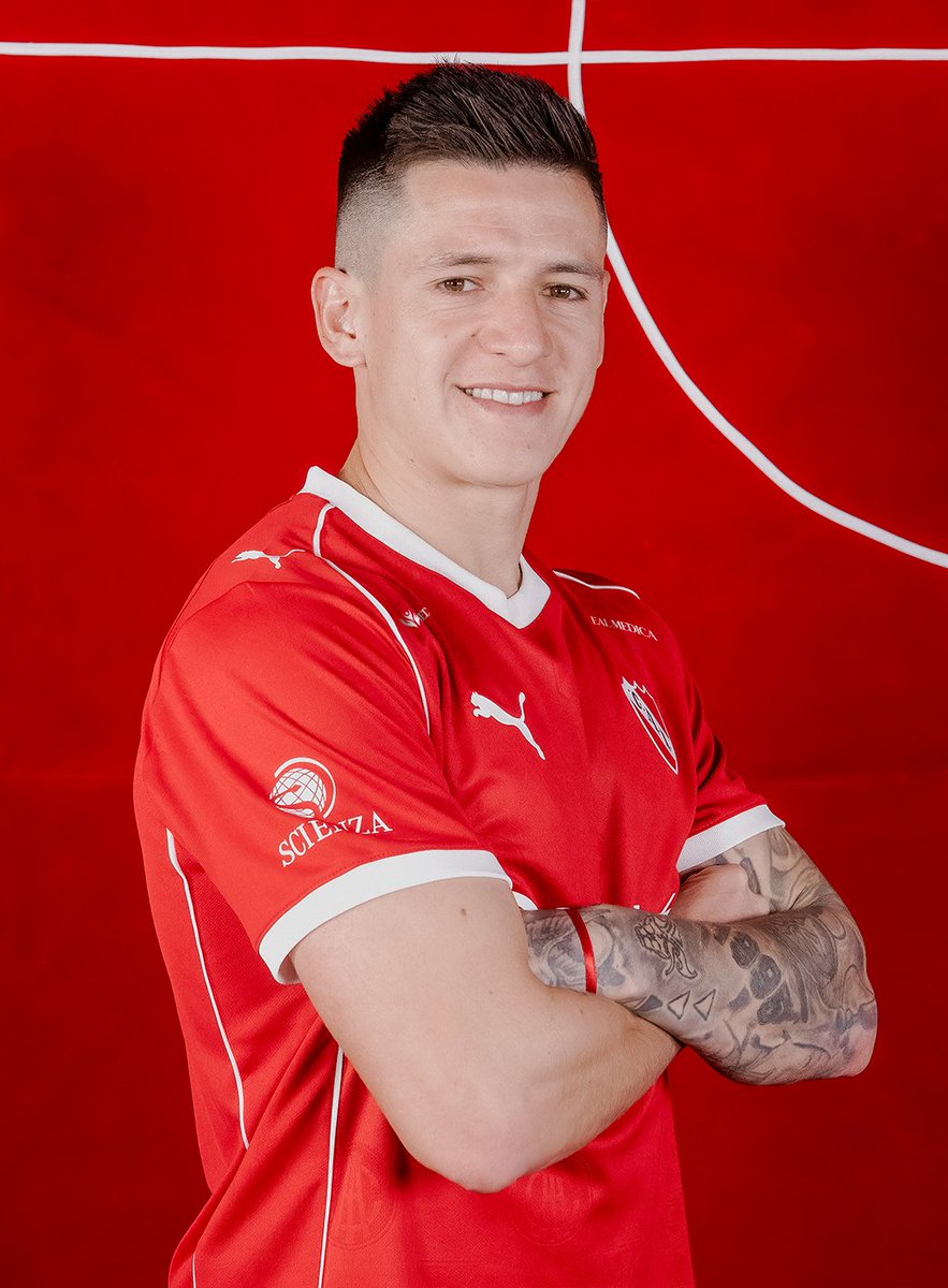 PASION7L's tweet photo. 🔴 ECONOMÍA | #Independiente abonará la próxima semana USD 500.000 más intereses correspondientes a la segunda cuota del pase de Leonardo Godoy con #AtléticoParanaense.

💰 La deuda se encontraba reclamada ante FIFA y el Rojo busca regularizar la situación para evitar mayores inconvenientes.

📌 Un nuevo desembolso importante para seguir ordenando las cuentas del club.

ℹ️ @DeLaCunaAlInf