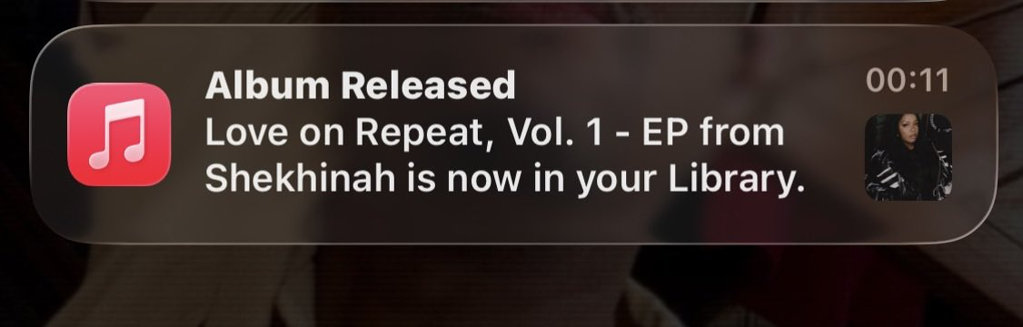 k2katy's tweet photo. @shekhinahd What a notification to wake up to 😍😍😍 lets eat mama https://t.co/YUOUKvgnFn