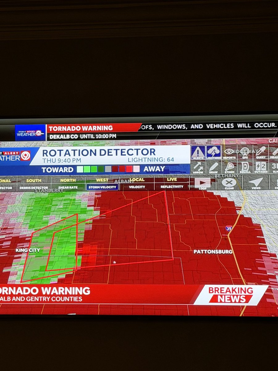 MeatMitch's tweet photo. I am being told it’s not 2-0 anymore and it’s tied at 2-2. I wouldn’t know, but it’s going to be windy and hour or so north. https://t.co/H4meLXxZ4a