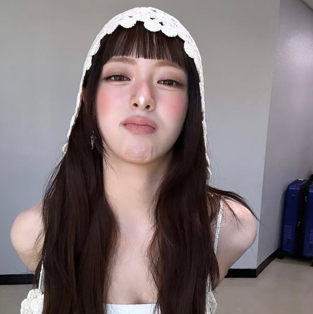 synashin's tweet photo. @sonyaforv Ak mwu ikut xixi https://t.co/89yotZMrFC