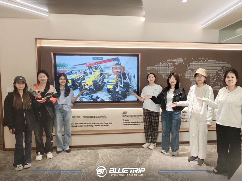 bluetripcar's tweet photo. 🏙️ EONMAC officially opened its new headquarters in Shanghai Tower, while the BLUETRIP international sales team relocated to the new office.

A new milestone for future global growth.

https://t.co/ZWDtrT5jXT
#EONMAC #BLUETRIP #ShanghaiTower #Business #Growth https://t.co/zFA7hodAv5