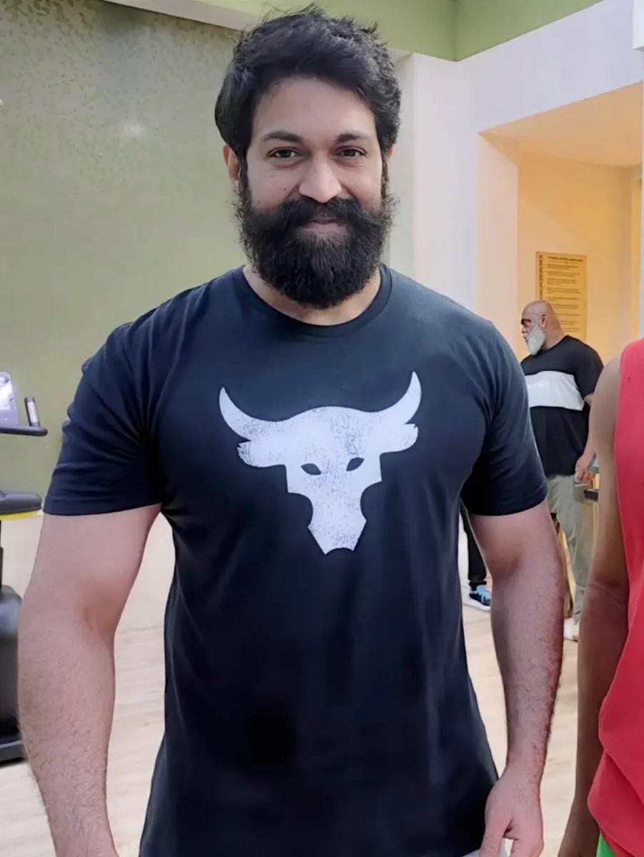 PradeepBis52680's tweet photo. YASH as RAVANA and RAYA 🥶🌋❤️‍🔥

#ToxicTheMovie #Yash #Ramayana https://t.co/qWRbHwq1p9