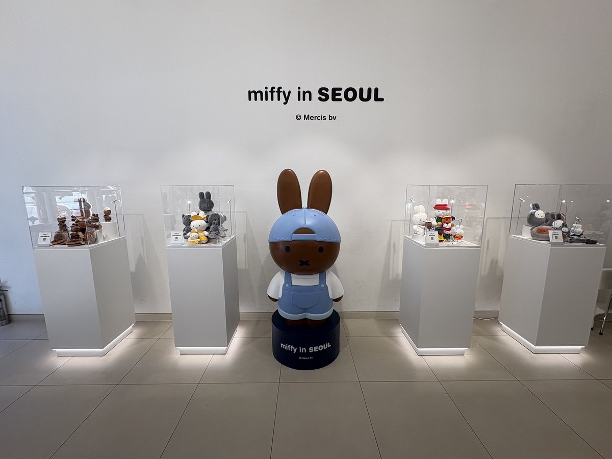 Richinmm's tweet photo. in 성수
차가 너무 막혀 시간이 좀 걸렸네
아침으로 베이커리, 커피 먹고 돌아다님👀

가차샵 갔다가 미피스토어 서울도 들렸다☺️

오늘 날씨가 정말 좋네☺️☺️ https://t.co/RR8jVv8kJu