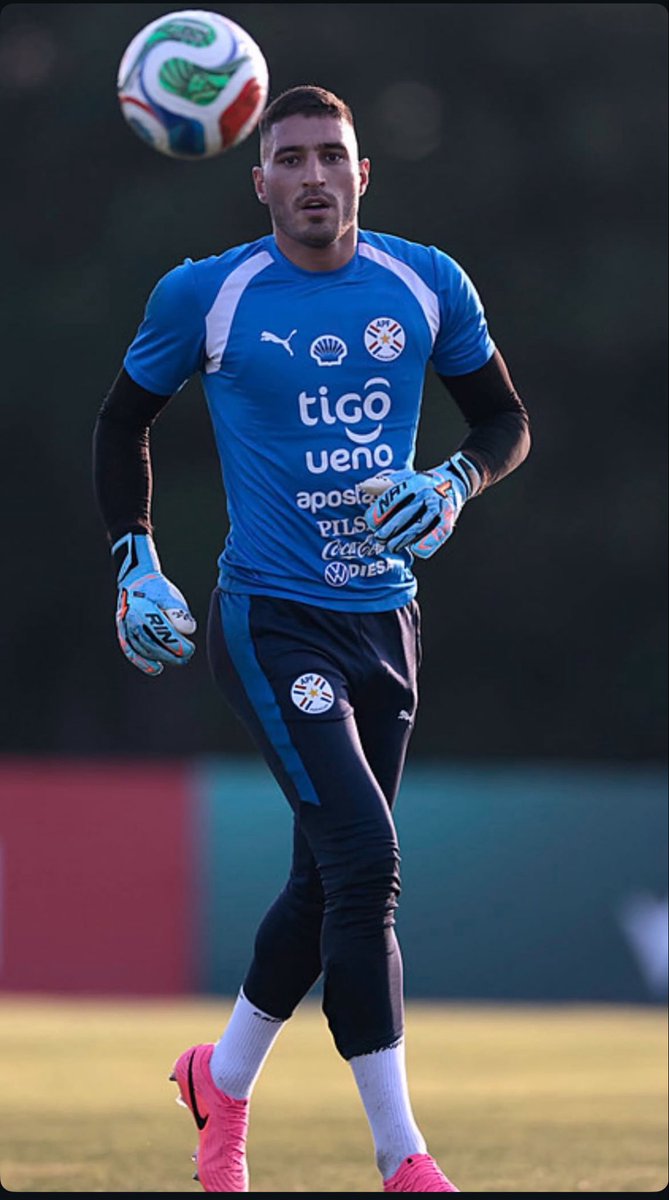GastonGH1S's tweet photo. GASTON OLVEIRA ECHEVERRIA❤️🤍💙 https://t.co/MakkMFeJo3