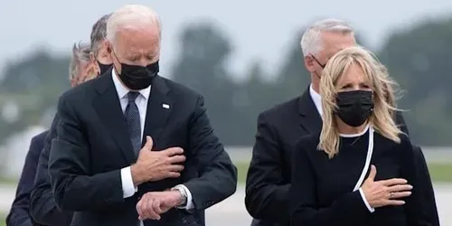franchise_wise's tweet photo. @TerryMoran I imagine the President closing his eyes after a 20 hour work day isn't as bad as a President checking when it's time for ice cream while bodies are being returned. https://t.co/hFqHxM7lvG
