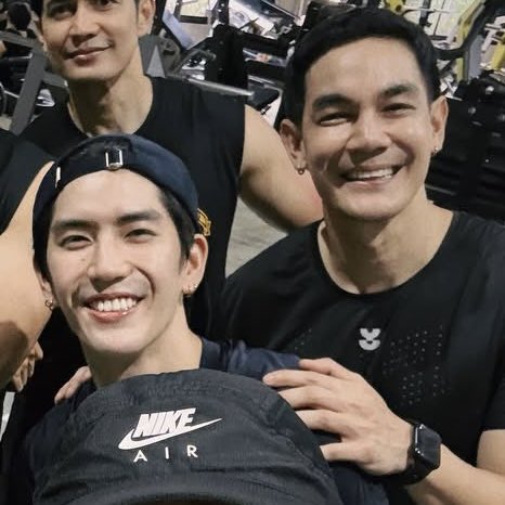babygyow's tweet photo. น้องอินทุกับคุณพ่อนิ🫳🏻🫳🏻🫳🏻

(พี่ๆ เอ็นดูจิ๋วกันมากเลยㅠㅡㅠ) https://t.co/V7GBQfWKpL