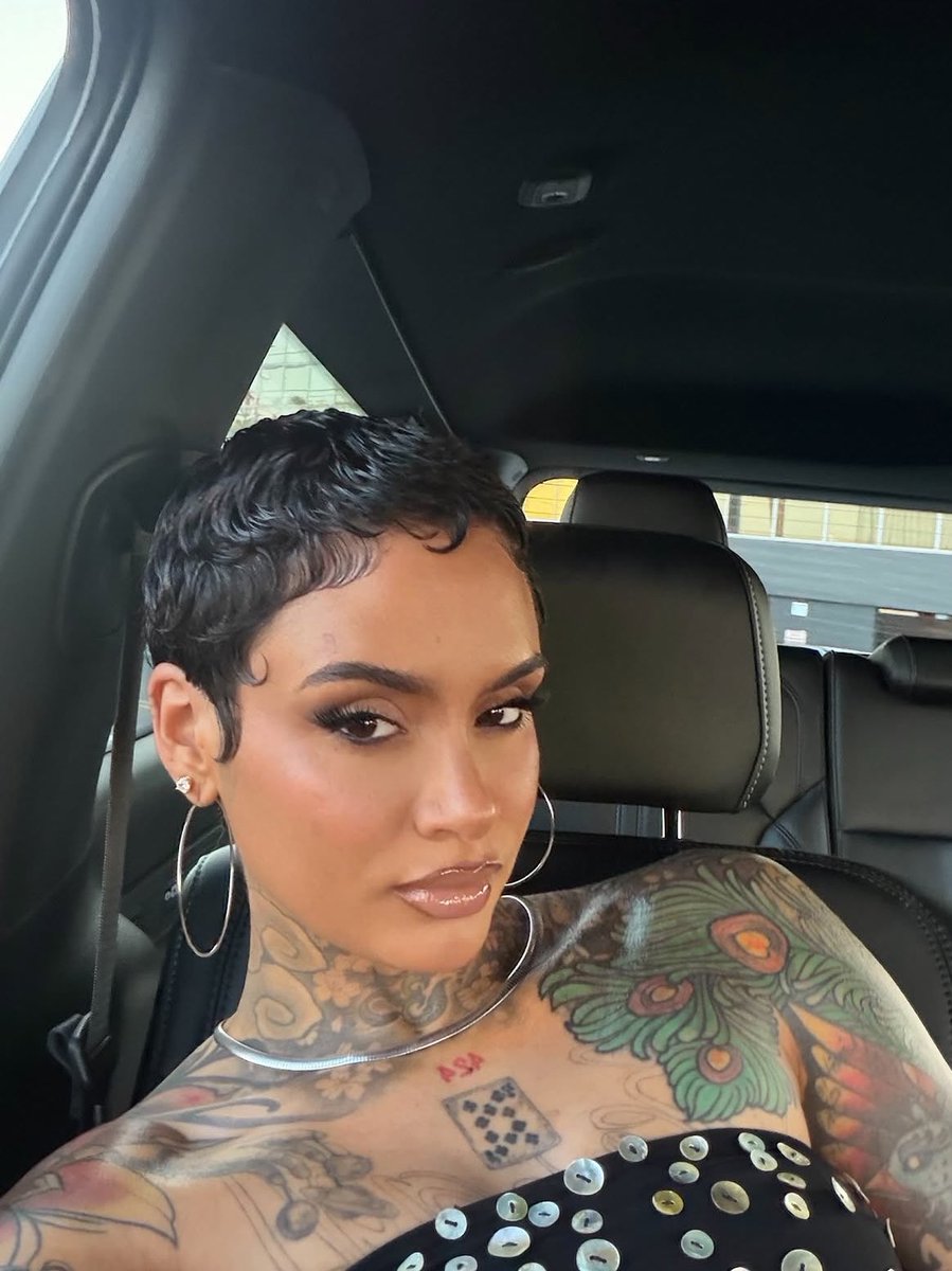 SunnyBanks_'s tweet photo. Kehlani looking beautiful 😍 https://t.co/8m7KVVjww0