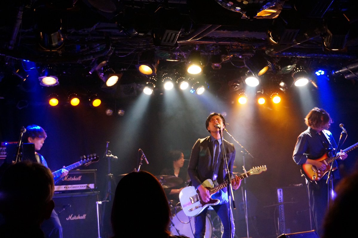 _ISAMIKAWAMURA_'s tweet photo. Que にお越しの皆さまTHNKS! 
45分でしたが 夢中であっという間でした。

1.AとBとCとD 〜良寛s エイトビートスウィートデイ〜
2.HYPER HERO BIRTH
3.嬉しいすれ違い
4.SEE YOU NEXT WORLD
https://t.co/Us1XMIuNNE me Baby
6.家に帰ればあなたがいる
7.Equilibrium
https://t.co/HOw7pFMEGD:member https://t.co/9kjFXMAtBT
