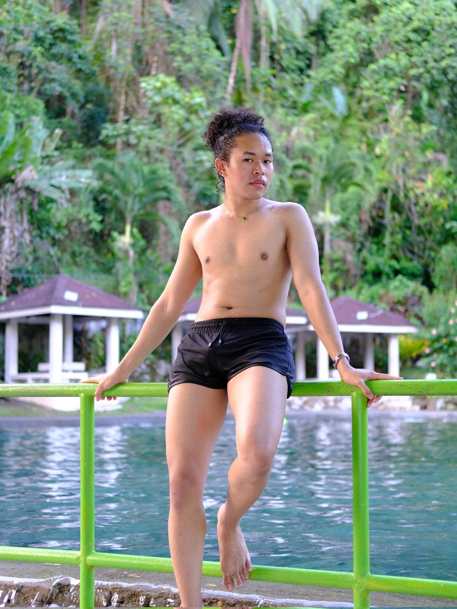 WarrenNotWaren's tweet photo. Dipping into Sto. Niño Cold Spring like a piece of halo-halo ice.🧊 https://t.co/cGiU4aF4oo