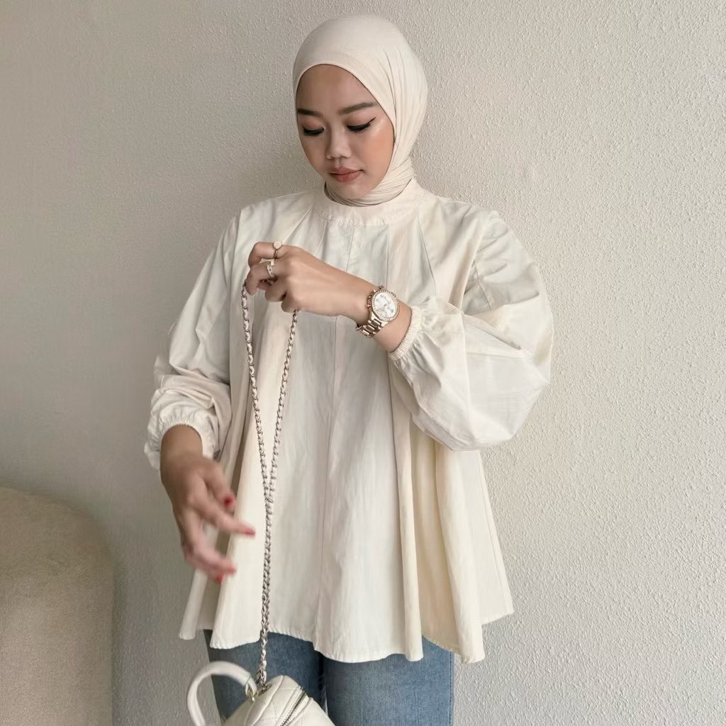 myfeene's tweet photo. ini juga oke banget dipake buat kerja atau kuliah https://t.co/4YBqypOTxj https://t.co/zPcKnnhwfE