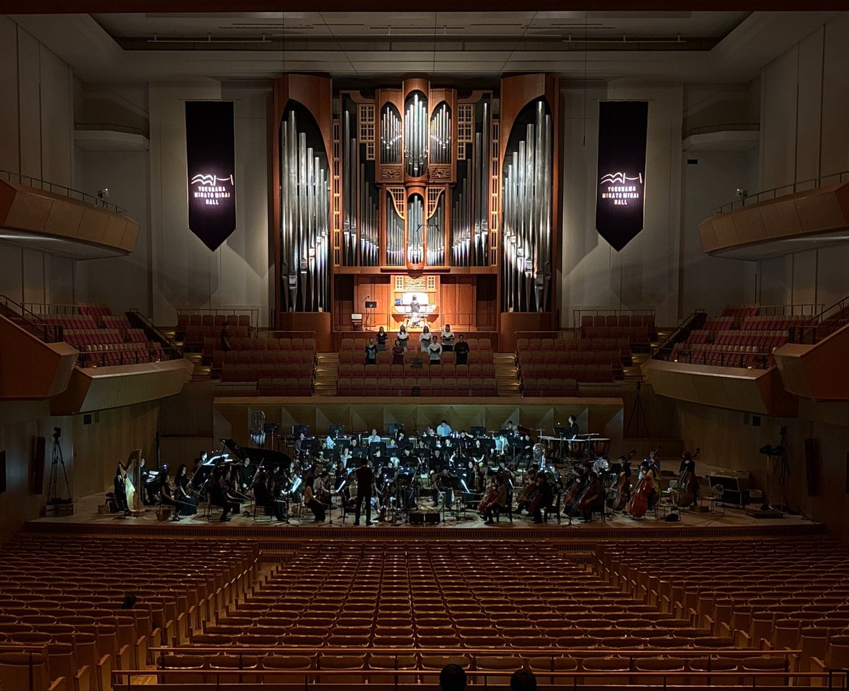 musicengine_tw's tweet photo. #ホロウナイトコンサート

ただいまゲネプロ中。
アメリアさんの澄んだ歌声がホール中に響き渡っていました…✨ https://t.co/xqjrVKHgpT
