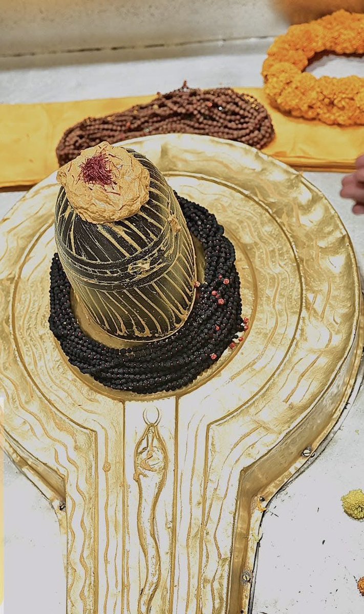 12Jyotirling's tweet photo. श्री काशी विश्वनाथ ज्योतिर्लिंग मंगला आरती श्रृंगार | 05.06.2026

Shri Kashi Vishwanath Jyotirlinga Mangala Aarti Shringar | 05.06.2026 https://t.co/WthqmexNFr