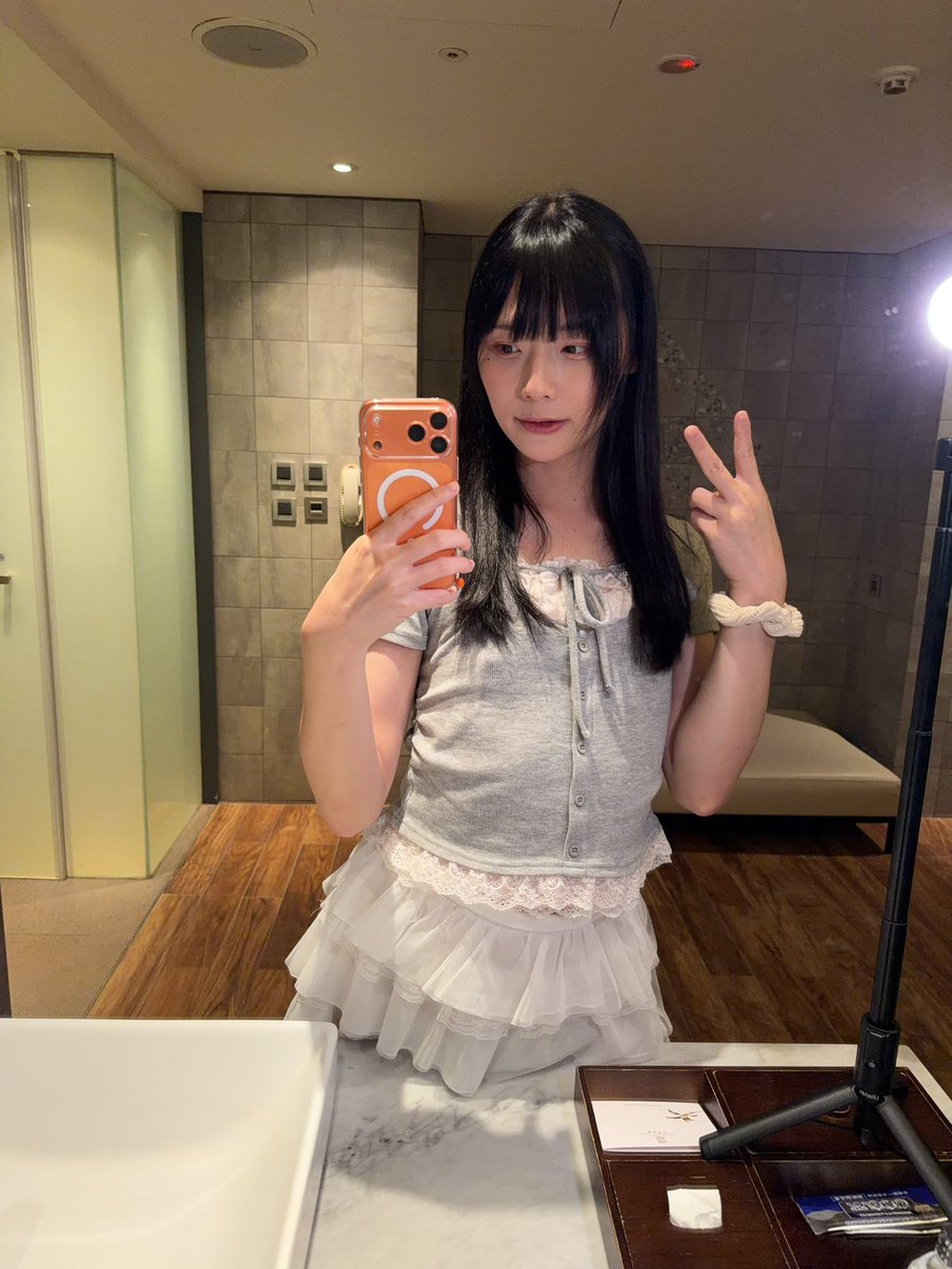 junna_hung's tweet photo. 大家有認識台灣真的很喜歡做愛的男網黃嘛🥹 當然要是能接受偽娘的，拜託大家推薦一下了，最近想拍純粹的性愛，但我認識的人太少惹，想不到還能跟誰拍 https://t.co/4tHMN4P96z