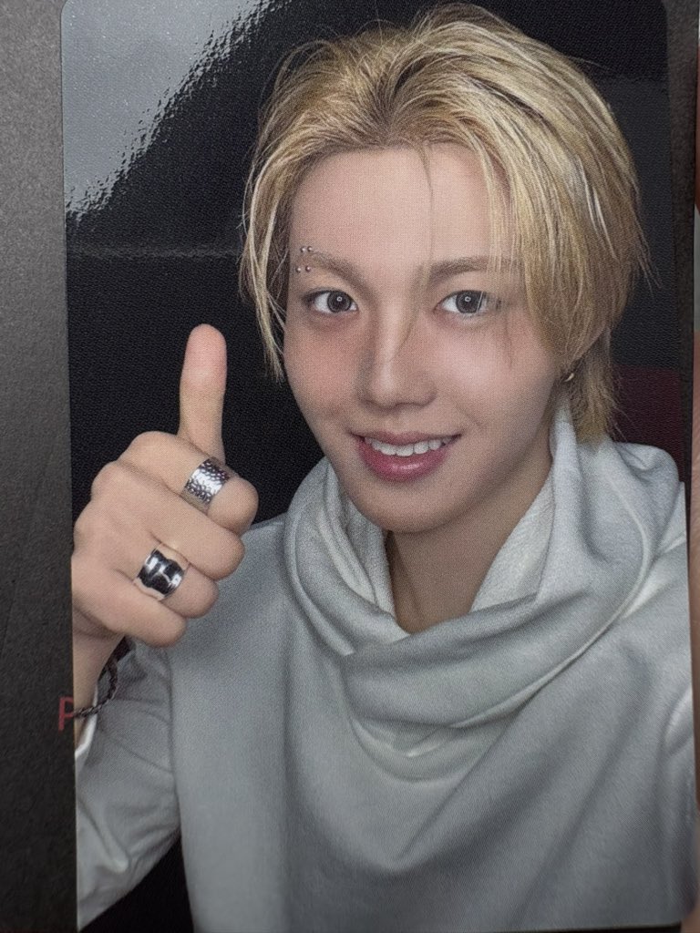 _kmn34_'s tweet photo. treasure pop up 交換 缶バッジ トレカ

缶バッジ
求 アサヒ>ジェヒョク
譲 ジフン、ジュンギュ、ヨシ

8000円トレカ
求 ジェヒョク
譲 ドヨン

7/5 オフイベ、7/18 Kアリ
にて交換希望です。 https://t.co/7BowT1MAV5