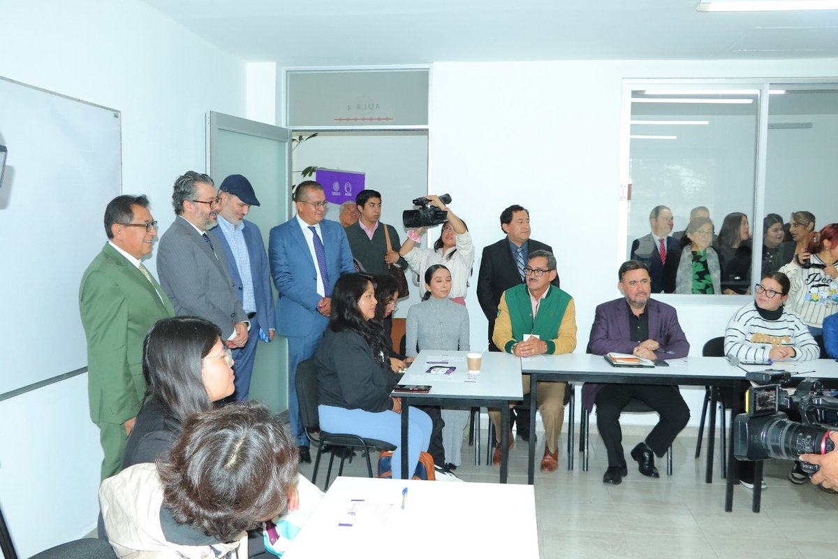 PulsoRed's tweet photo. La UATx fue sede del 5to Seminario “Justicia electoral cercana: Diálogo sobre nuestra democracia”, convocado por el TEPJF y ANUIES https://t.co/yT9PsyK1B1 vía @PulsoRed https://t.co/5DQ8DmLsPh