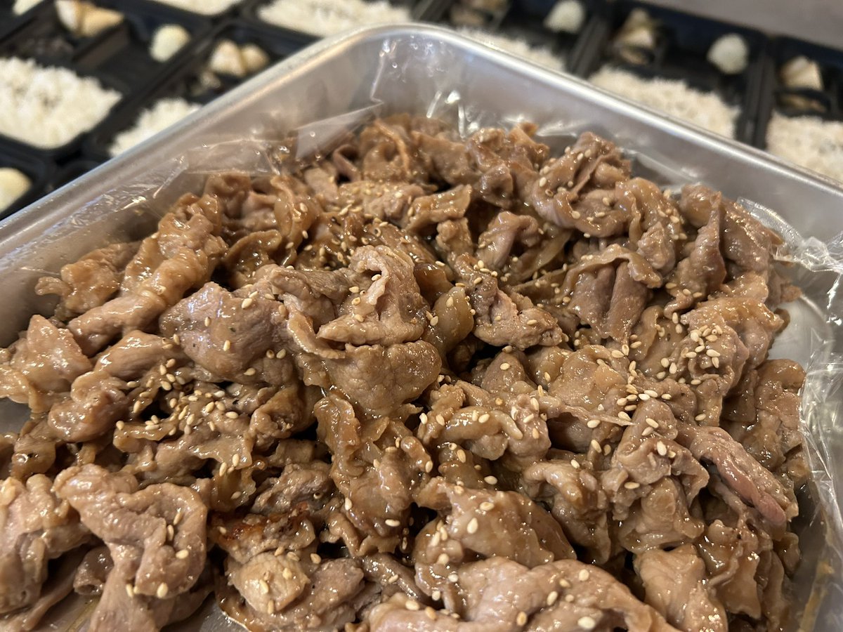 kamakuraya0624's tweet photo. 今日の「職場deカマクラヤ」弁当は豚肉のオイスター炒め🐖 https://t.co/J0X3CV0bhu