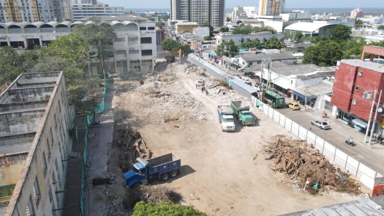 NotiConceptos's tweet photo. Obras de sede Centro de @udeatlantico entran en fase de cimentación con inversión de @Gobatlantico https://t.co/IzOwlm3g14 https://t.co/t2zlspvklk