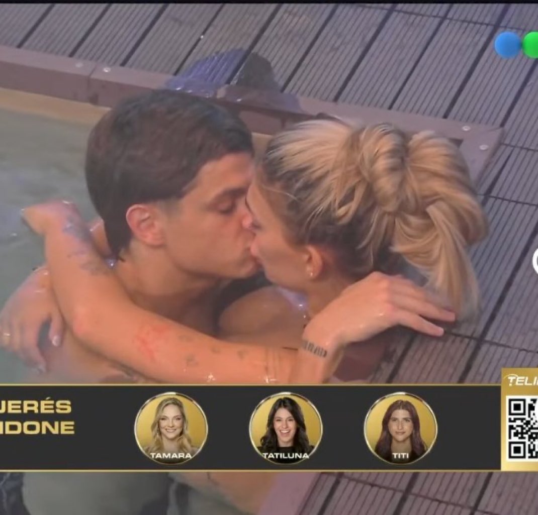 itslautrolo's tweet photo. La familia de Nenu apunta contra ZUNINO AL 9009 #GranHermano https://t.co/GCoLAxs2eM