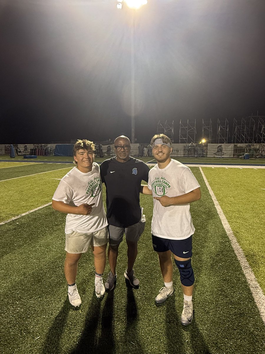 Pcruea77's tweet photo. Had a great time at @UWFFootball and an amazing camp experience! Thanks @CoachK_Conner for coaching me up!  @tigersarlington @CSmithScout @jebjones16 @jloyd27 @_CoachBussey @coach_nelson83 @carson_evans3 @jocjones2 @615recruiting @TnVarsity @CoachLange24 https://t.co/MJyKIdrkqq