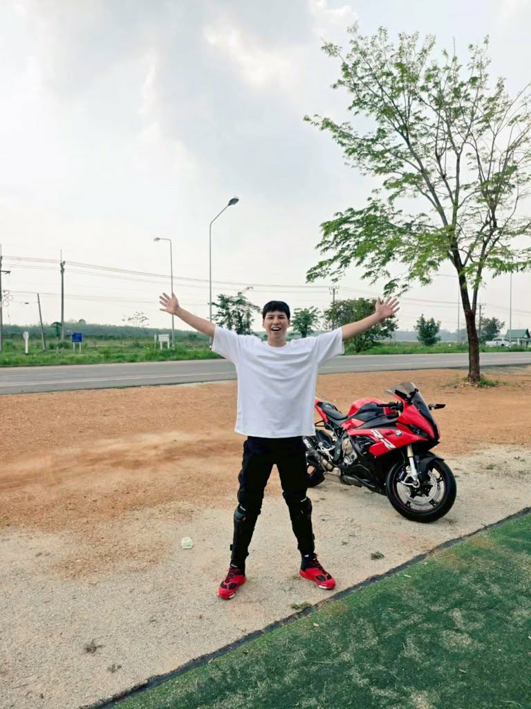 yangyang__47's tweet photo. ตอนนี้วนอยู่เกาะช้าง3อีพี
เมนูจูดี้ คำต้องห้ามEP.190 #คัลแลน
กี้ซดโอปโซ้ยXคัลแลน
และเพลงใหม่ 🎵ของคัลแลน
Cullen HateBerry-Right Here Tonight💙เก่งกว่านี้มีหล่อกว่านี้ก็มีดังกว่านี้ก็มีแต่เราไม่ได้รักไง มองคัลแลนมองแค่คัลแลน
#cullenhateberry
#คัลแลนเก่งมาก https://t.co/bDon52K2k7
