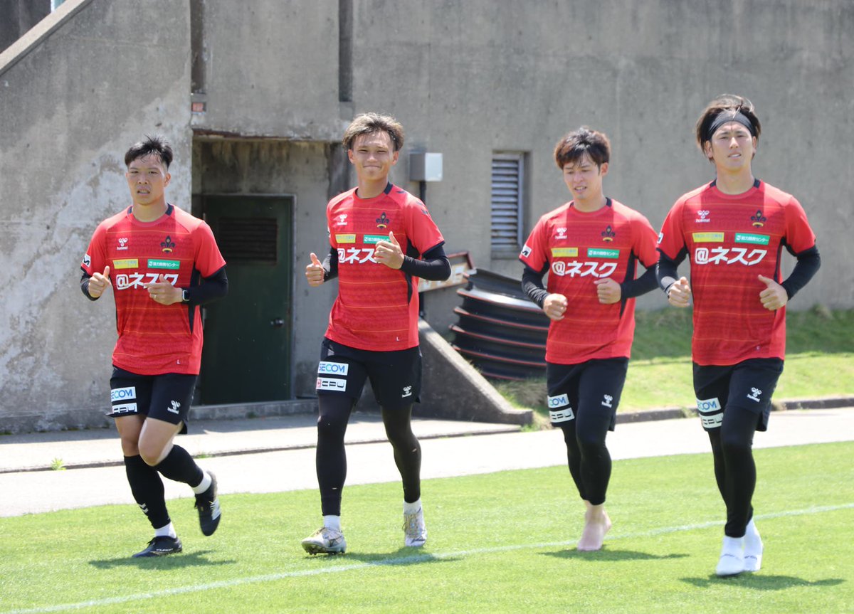 zweigen_staff's tweet photo. 【トレーニングフォト】📸

→→→プレーオフ2回戦
6/7(日)vs #ザスパ群馬
⏰14:00キックオフ
🏟️ゴースタ

🎫チケット販売中
https://t.co/rXYMoN66aA
#zweigen #感謝を形に https://t.co/pl0hGSJMji