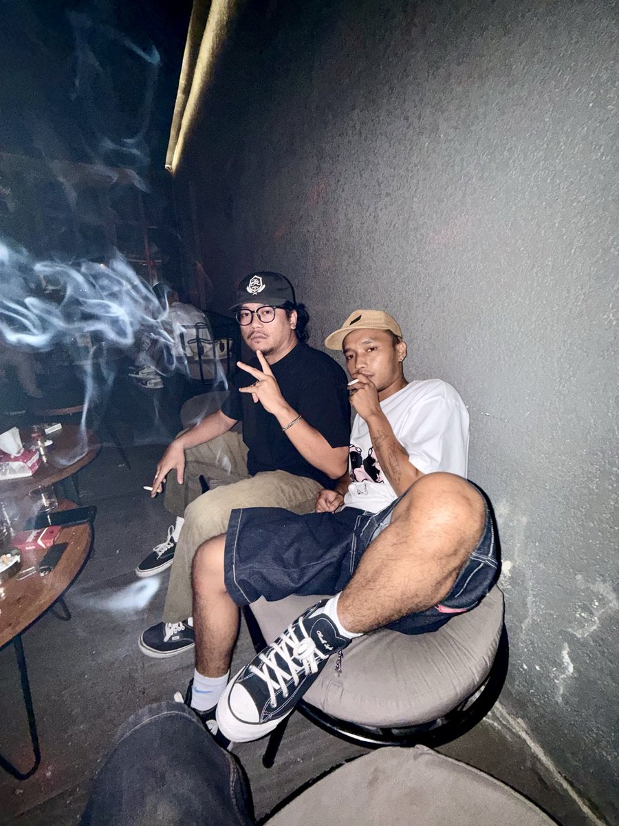 p_evander's tweet photo. 🚬 https://t.co/ANvnmer3rY
