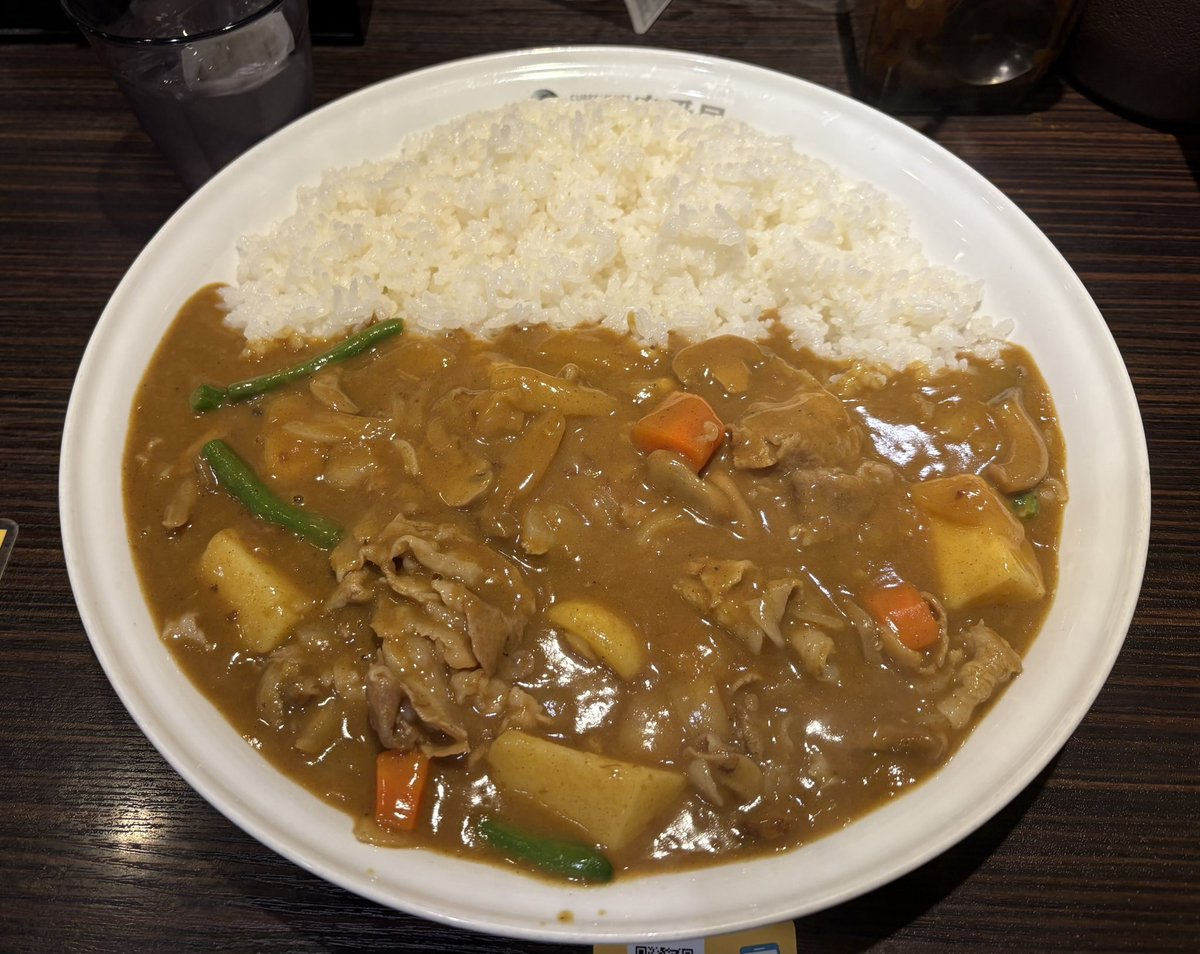 hsbt4th's tweet photo. @Official_RoseK @mono7057 Today’s lunch was curry rice. Some people in Japan have the habit of eating curry on Fridays. https://t.co/06pvjGqsQY