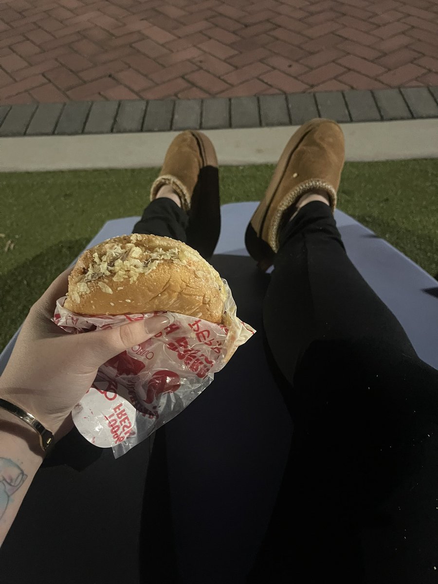 Fall4hazel3's tweet photo. Gordos and drains 😍😍😍

Findom •drain https://t.co/B5tT0jQ0w4