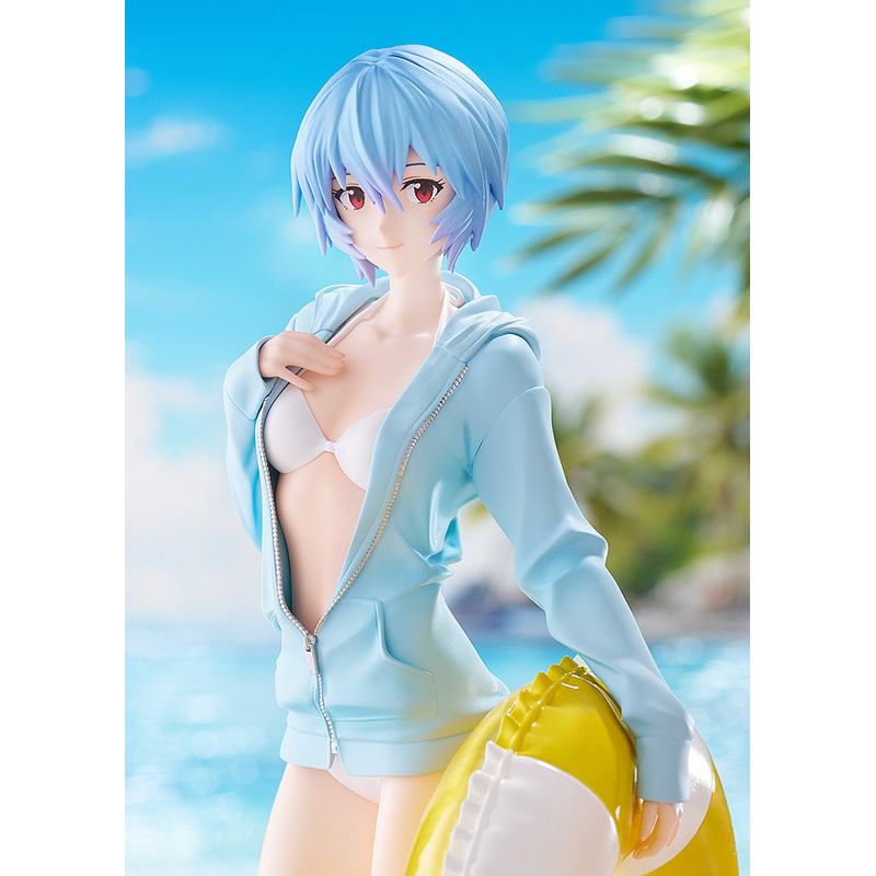 eva_store's tweet photo. 【オンライン】《ピックアップ》
グッドスマイルカンパニーより、POP UP PARADE BEACH QUEENS 綾波レイをご紹介！
https://t.co/K2oSOm2rQs

砂浜に美少女たちが満足感のあるボリュームの「L size」で舞い降ります。
「EVANGELION STORE」夏の描き下ろしイラスト「EVANGELION STORE SUMMER FES」を元にした立体化です。

#エヴァストア