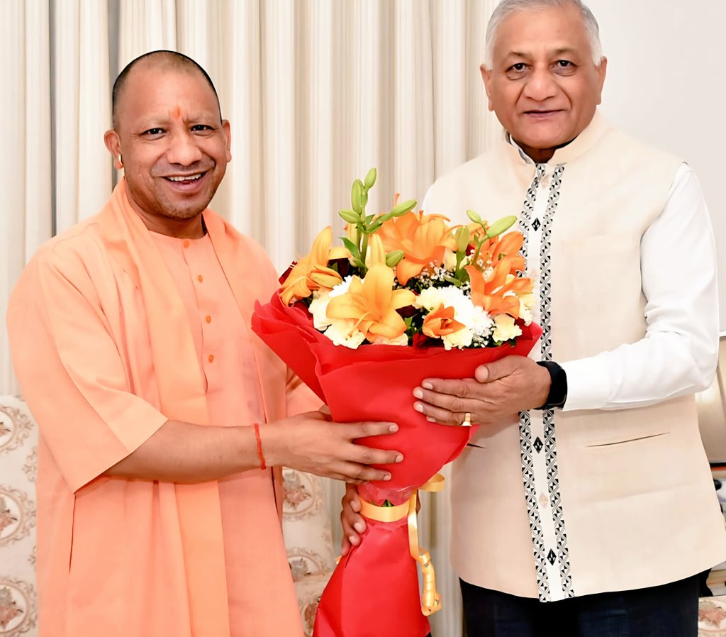 Gen_VKSingh's tweet photo. उत्तर प्रदेश के यशस्वी व कर्मठ मुख्यमंत्री माननीय श्री योगी आदित्यनाथ जी को उनके जन्मदिन की हार्दिक शुभकामनाएं व बधाई!
ईश्वर से प्रार्थना करता हूँ कि आप दीर्घायु हों और सदैव स्वस्थ  रहें।@myogiadityanath @myogioffice https://t.co/XyKxfwQhw2