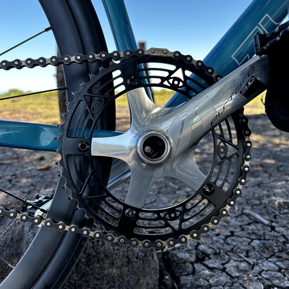 ianbersepeda's tweet photo. miche pistard 2.0 + chainring 49t pizz Illuminati #fnfjb https://t.co/bRaRWTHudO