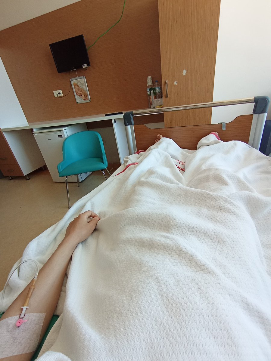yikildikk_'s tweet photo. Arayan, mesaj atan ,dua eden herkes var olsun🤍 o habis pisliğin son kırıntısı da kazındı vücudumdan ,yani umarım .. bu kız  iyi olacak 🙏🏼 https://t.co/nSz5DS258K